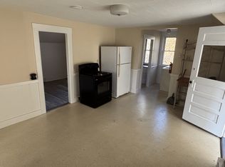 97 Ash St APT 2, Gardner, MA 01440