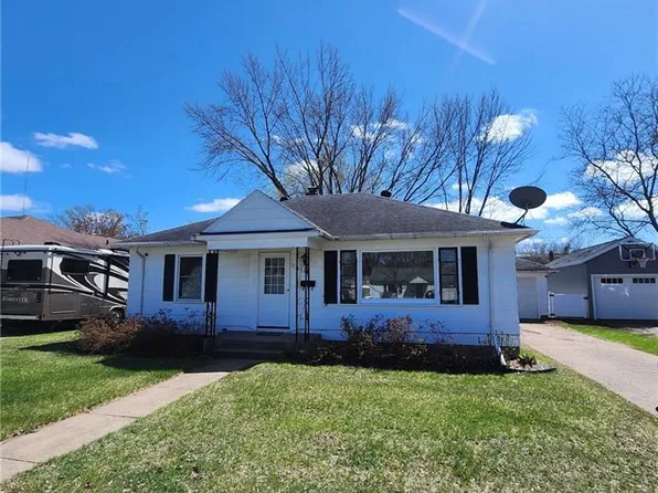 1711 Badger Avenue, Eau Claire, WI 54701