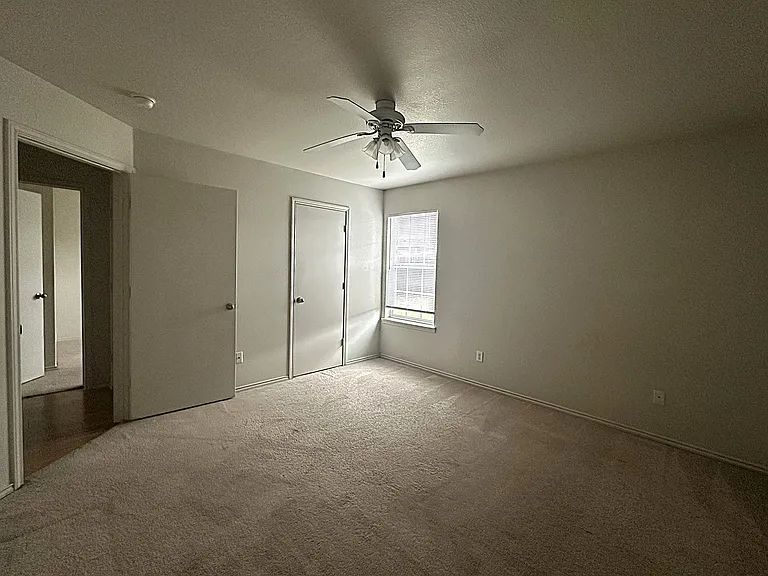 4807 Auburn Dr #A — Photo 3