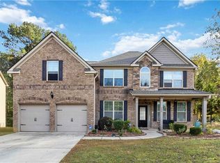 200 Birchwood Dr, Loganville, GA 30052