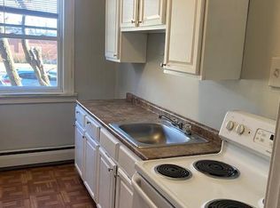 658 Farmington Ave #102, Hartford, CT 06105