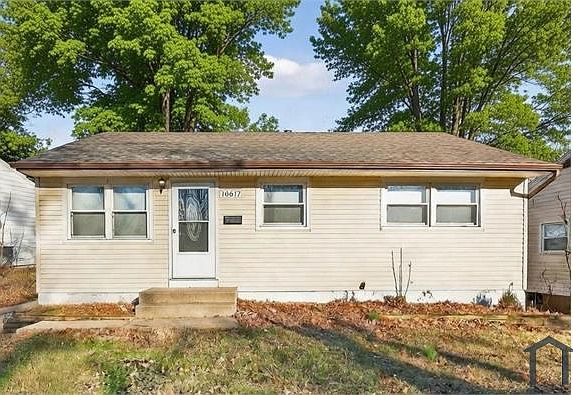 1st image of 10617 Dunkeld Cir