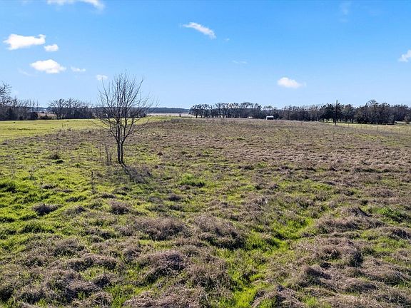 3rd image of 1550 County Road 1136