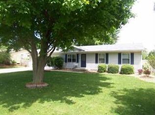 6450 Fairway Dr, Jenison, MI 49428