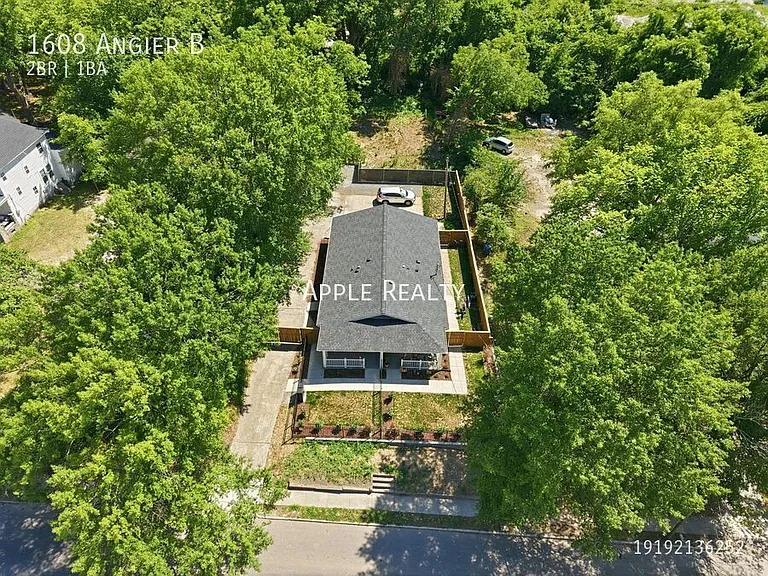 1608 Angier Ave #B — Photo 21