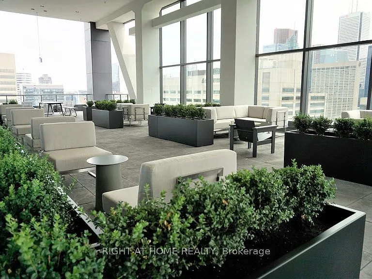488 University Ave S #2507 — Photo 36