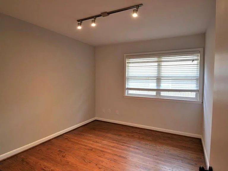 4829 Waycross Dr — Photo 15