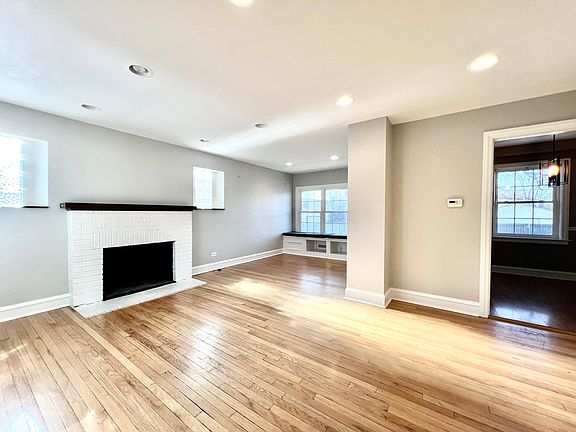 5th image of 9210 S Trumbull Ave