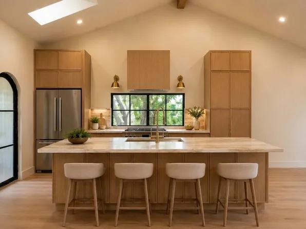 14655 Morrison St, Sherman Oaks, CA 91403