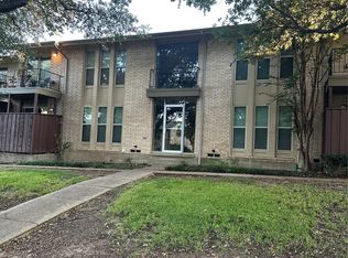 5820 Sandhurst Ln APT D, Dallas, TX 75206