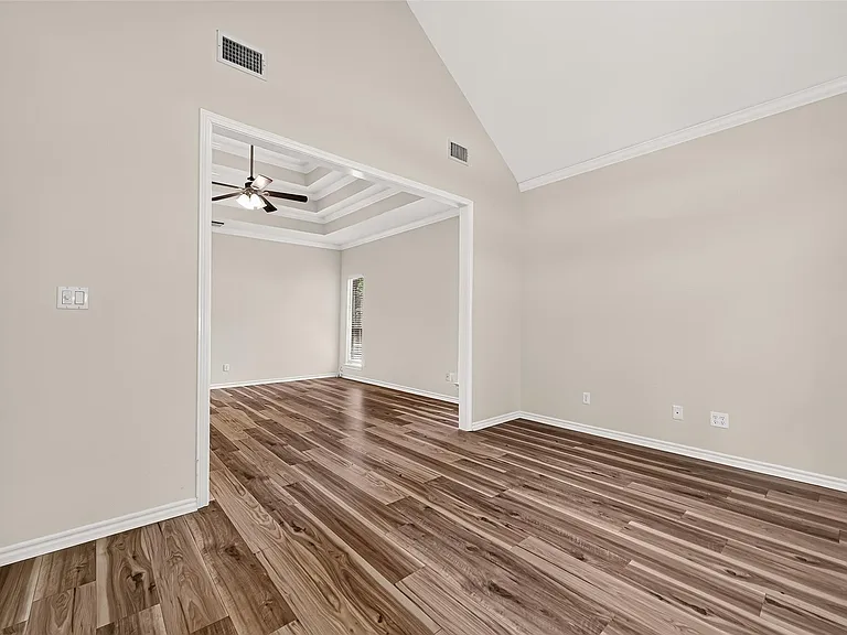 2314 Carriage Run E — Photo 13