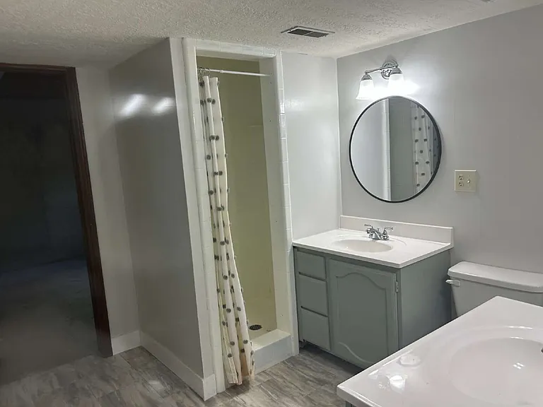 5702 Maplewood Dr — Photo 11