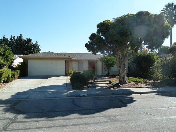 2nd image of 768 Sequoia Dr