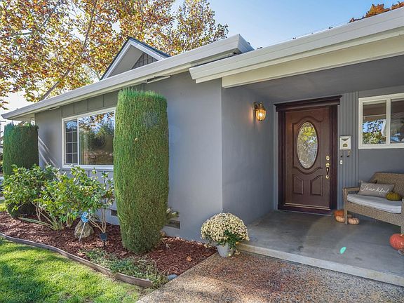 5th image of 2573 Cordoba Way