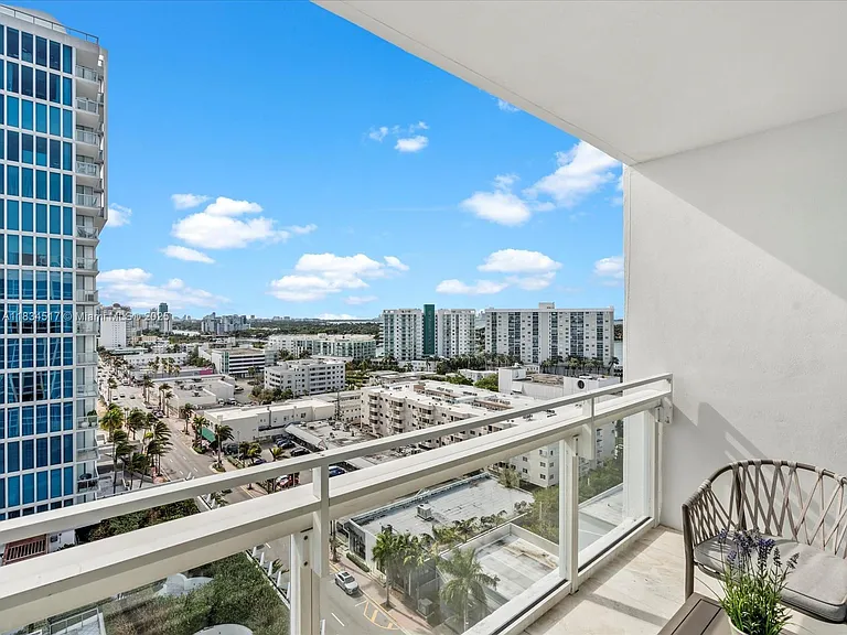 6801 Collins Ave #1402 — Photo 27