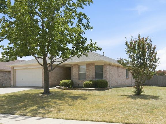 4th image of 1065 Triple Crown Dr