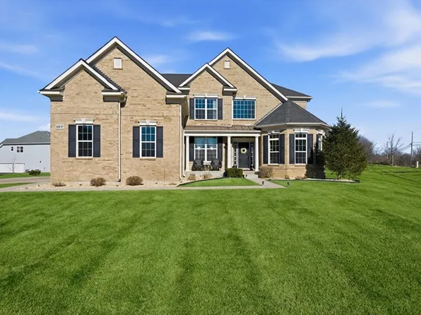 2617 Barker Dr, Batavia, IL 60510