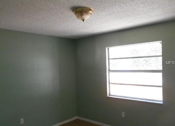 4th image of 1824 Wilmar Ave