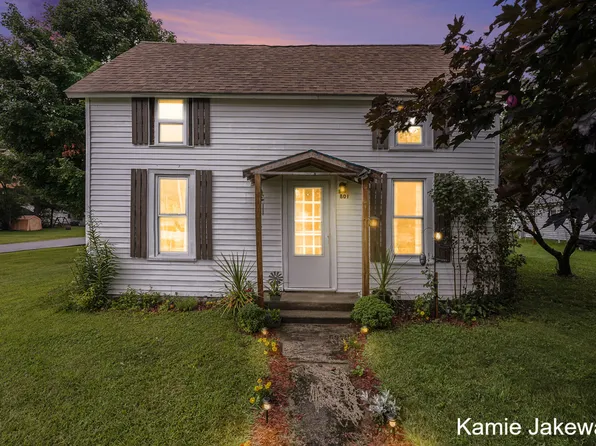 801 N Hemlock St, Evart, MI 49631