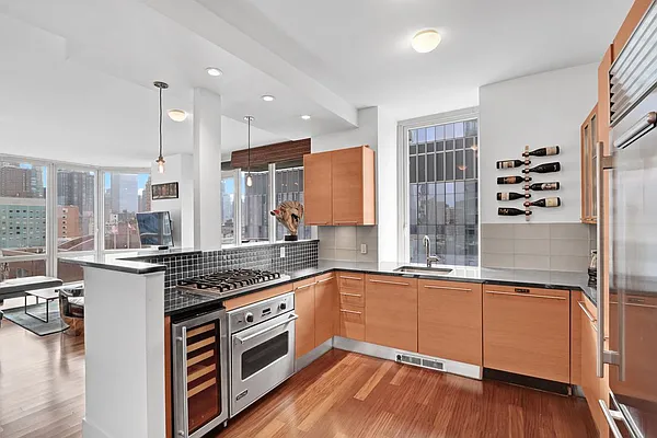 Sold by River2River Realty | media 9