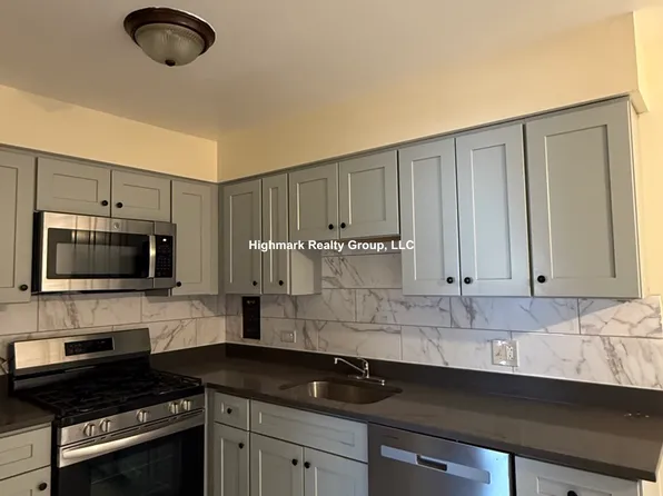 628 N Lincoln Ave #103, Addison, IL 60101