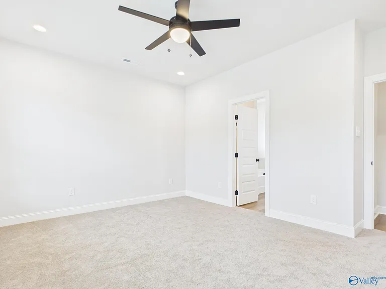 15573 Bees St — Photo 17