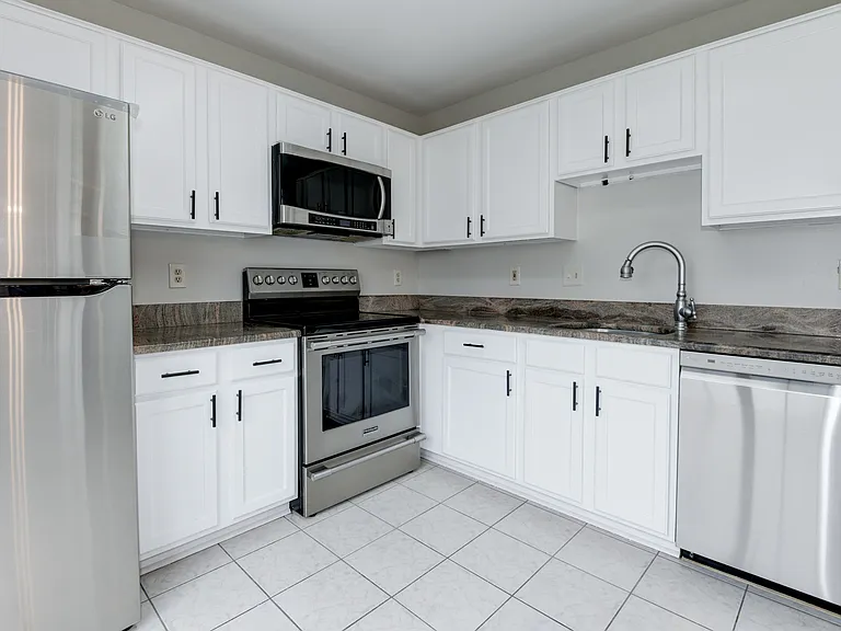 11205 Rienzi Pl #202 — Photo 9