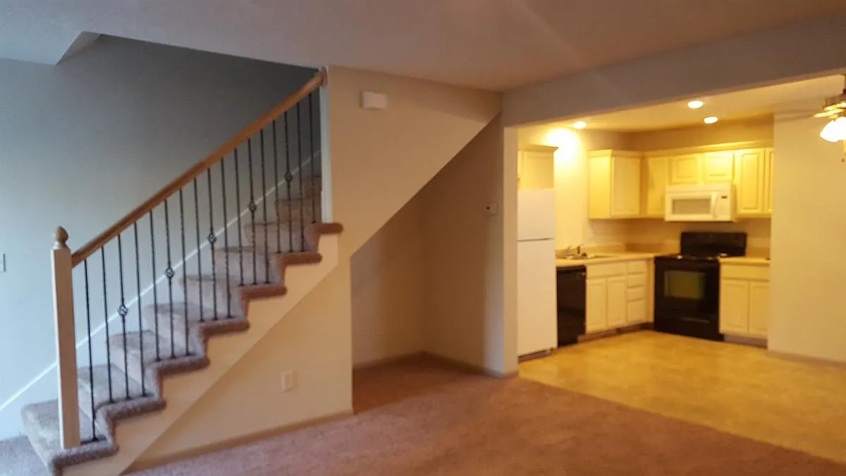 2929 S Harvard Avenue — Photo 2