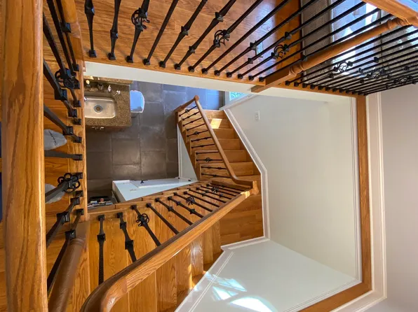 99 Leonard Street image 10 of 19