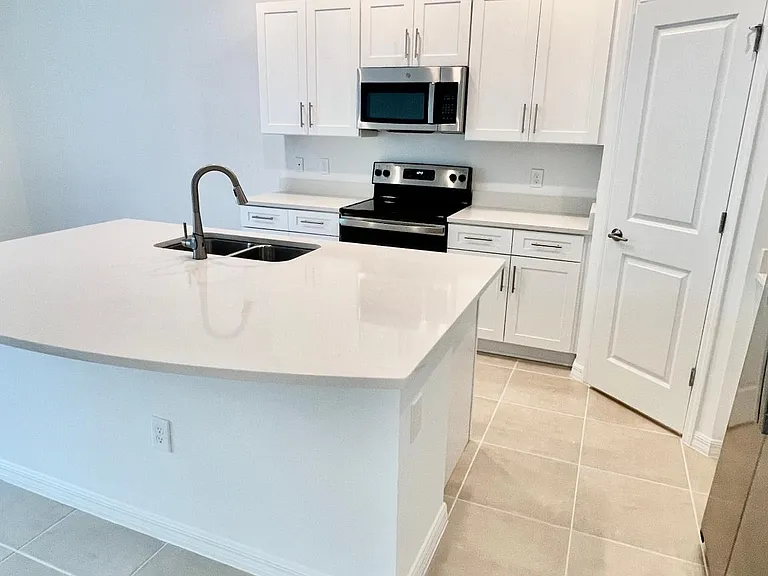 3591 Davenport Creek Ct — Photo 5