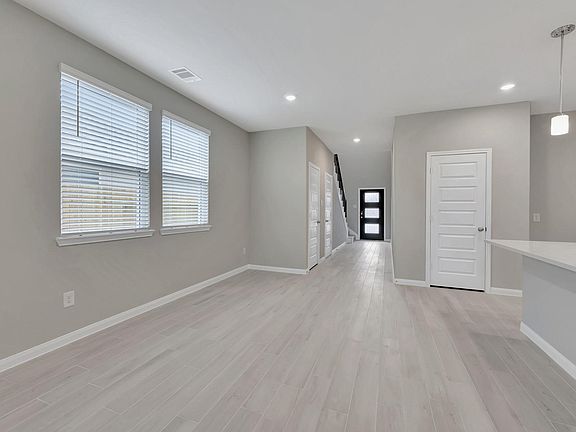 5th image of 5725 Adamite Way