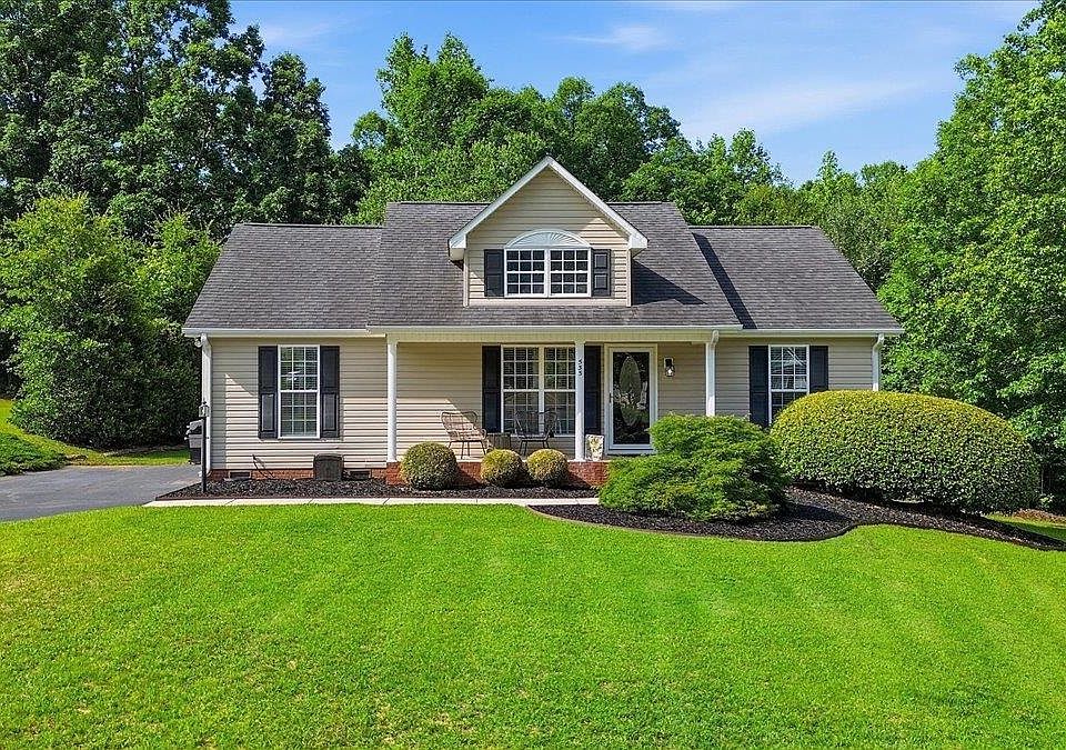 1st image of 535 Wind Crest Dr