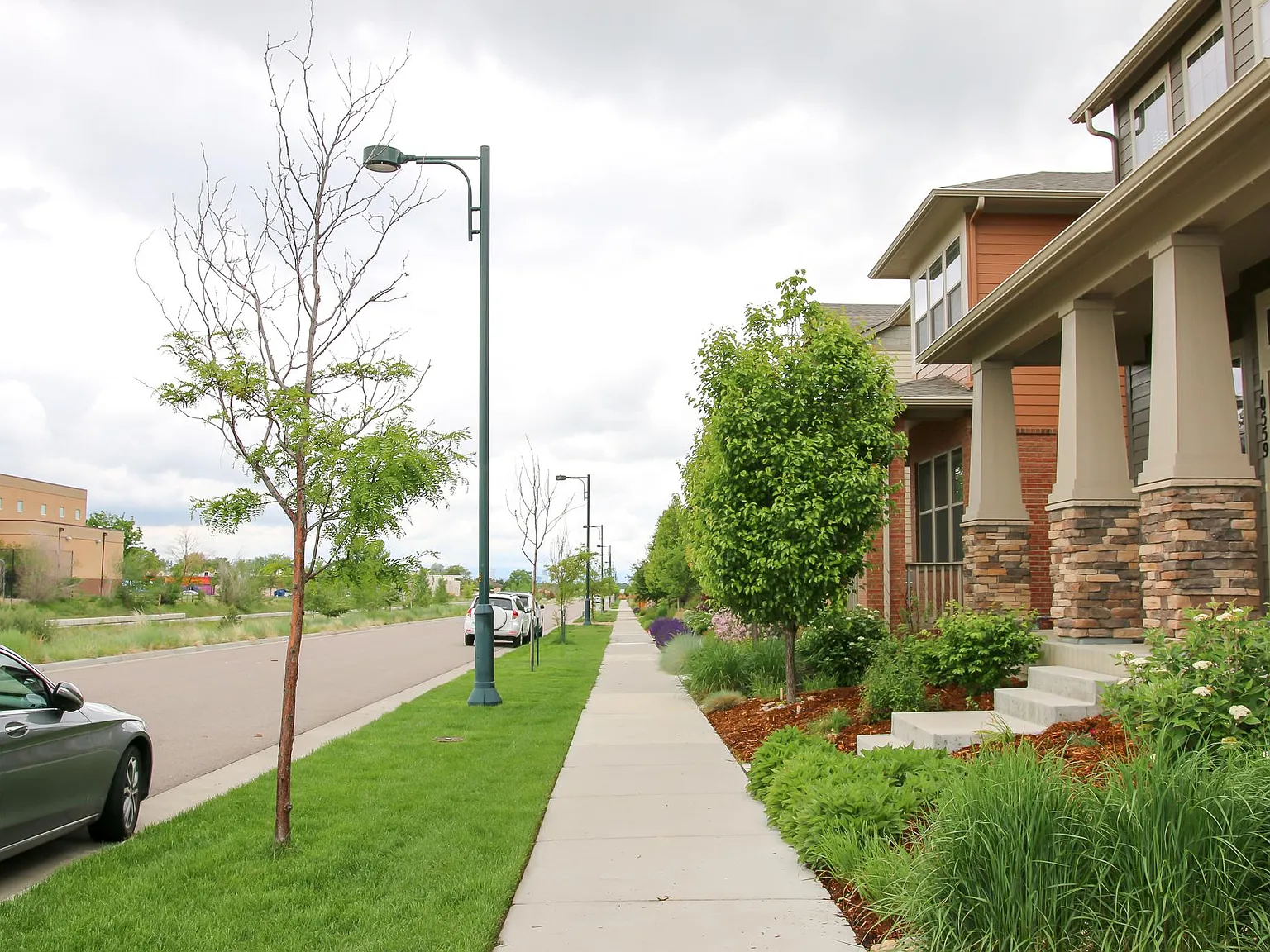 3 bed, 2.5 bath, 1800 sqft, $3,200 — Photo 3