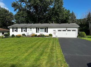 216 Kirk Rd, Rochester, NY 14612