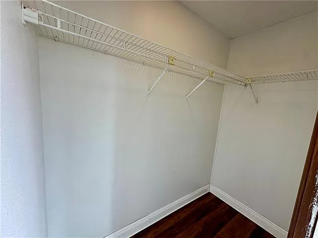13 Lake Breeze Dr — Photo 16