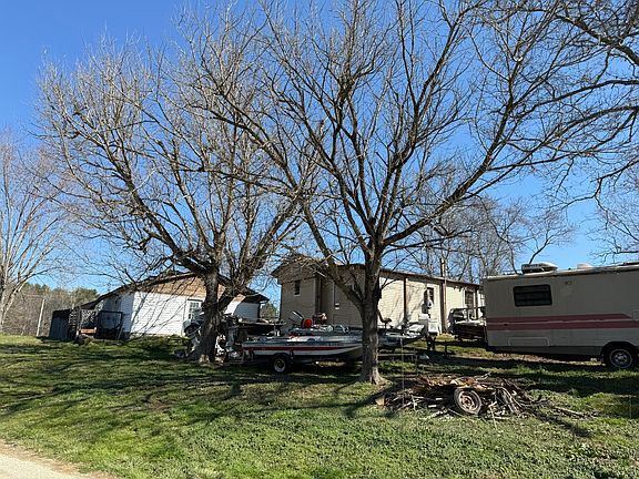 2nd image of 373 Garrison Rd