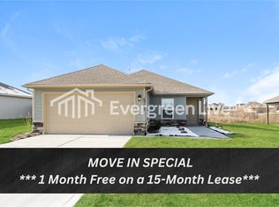 4721 SE 5th St, Blue Springs, MO 64014