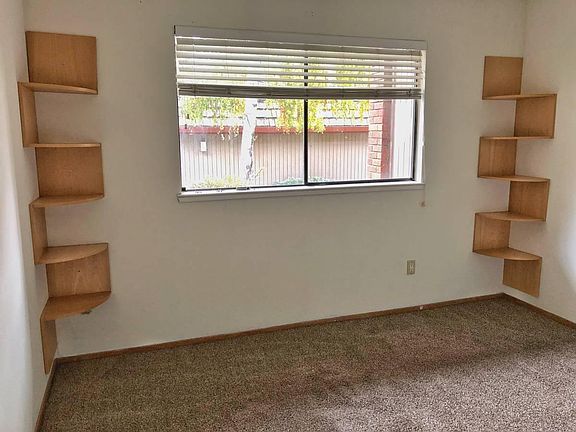 3rd image of 3279 Shadow Park Pl