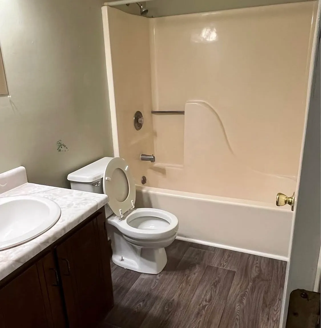 2 bed, 800 sqft, $895 — Photo 1