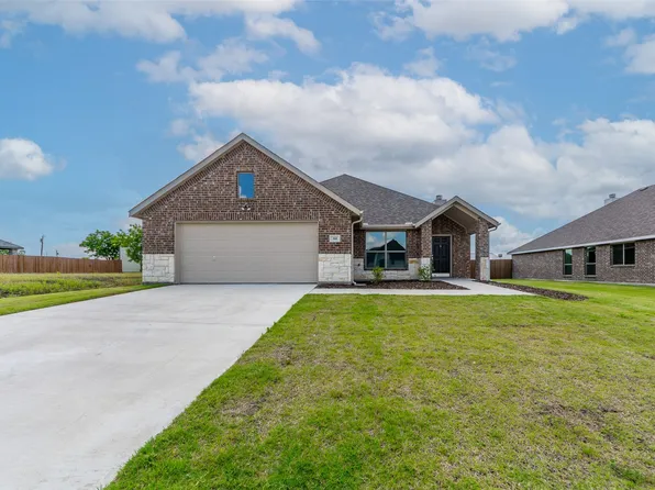 318 Pennington Rd, Nevada, TX 75173