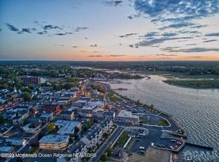 156 W Front St #23, Keyport, NJ 07735