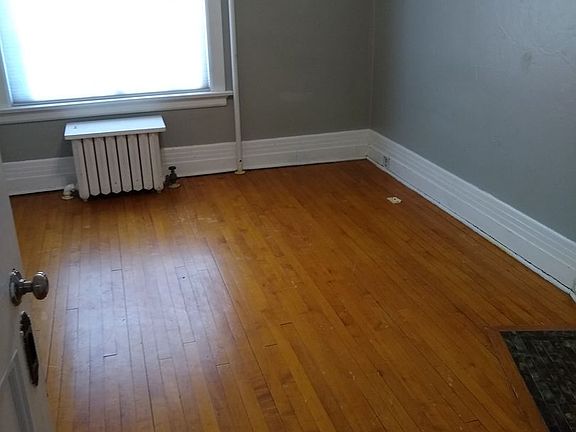 3rd image of 1201-1205 1/2 E 2nd St #4B4350806