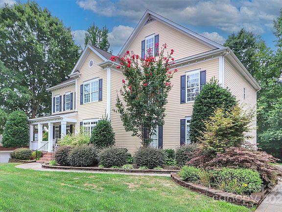 2nd image of 173 Hunters Hill Dr