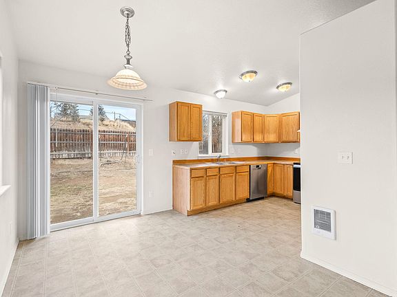 5th image of 844 SE Kierra Pl