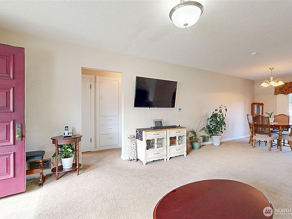 3rd image of 617 Balm Street