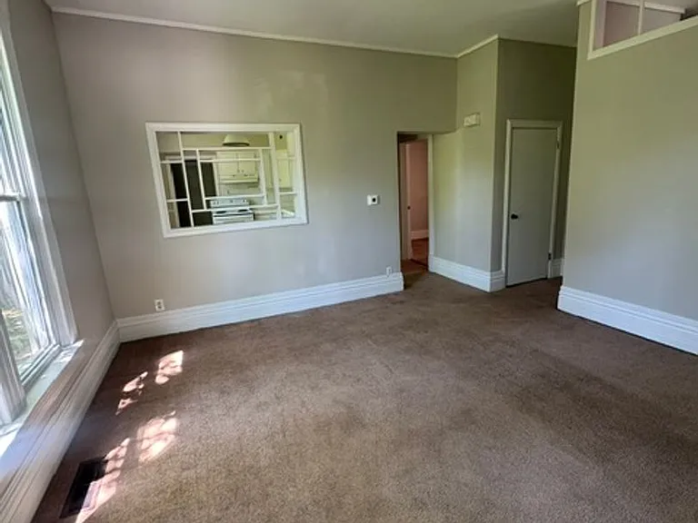 2514 S Wayne Ave — Photo 1