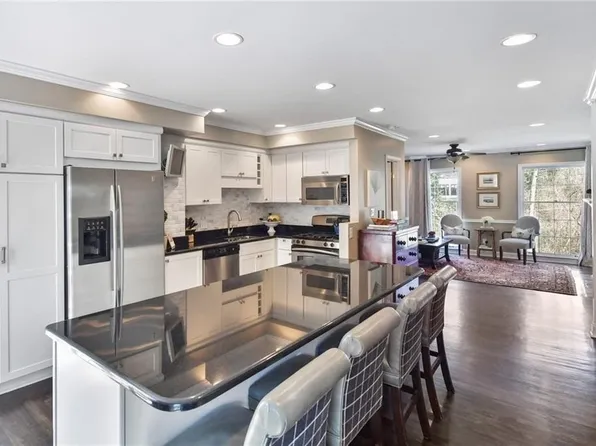 320 Alberta Ter NE APT 6, Atlanta, GA 30305