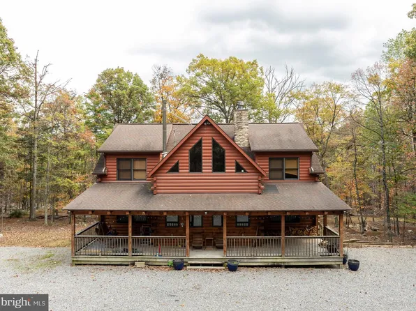 456 Parkside Ter, Berkeley Springs, WV 25411