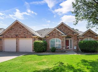 2520 Edgefield Trl, Mansfield, TX 76063