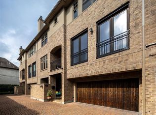 2908 W Lane Dr APT B, Houston, TX 77027